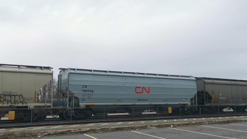 CN 114956